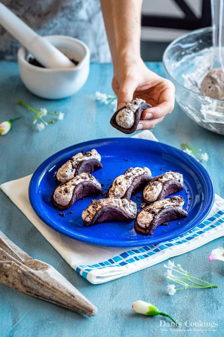 Mini Oreo Cheesecake Tacos 14