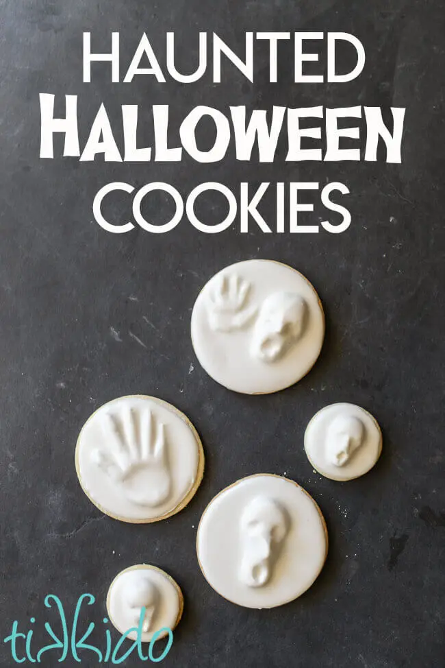 TEXT halloween wall cookies