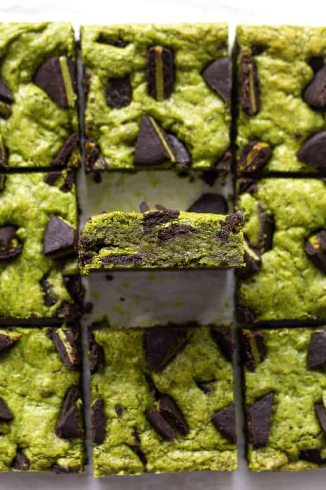 matcha oreo blondies blog 7