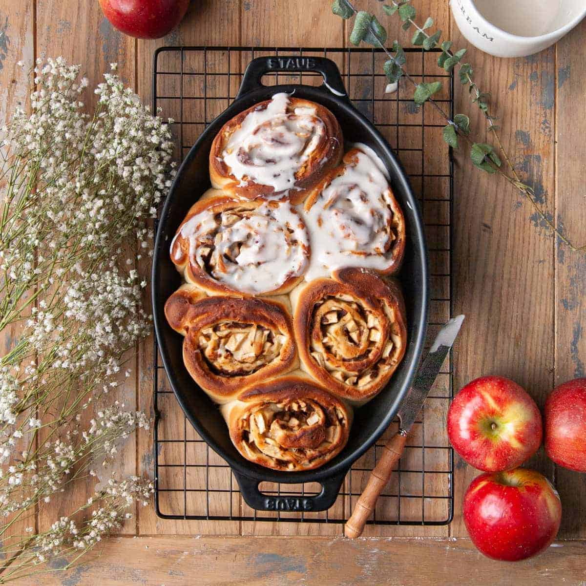 Cinnamon Rolls with Apple Pie Filling Featured Image Overhead Shot