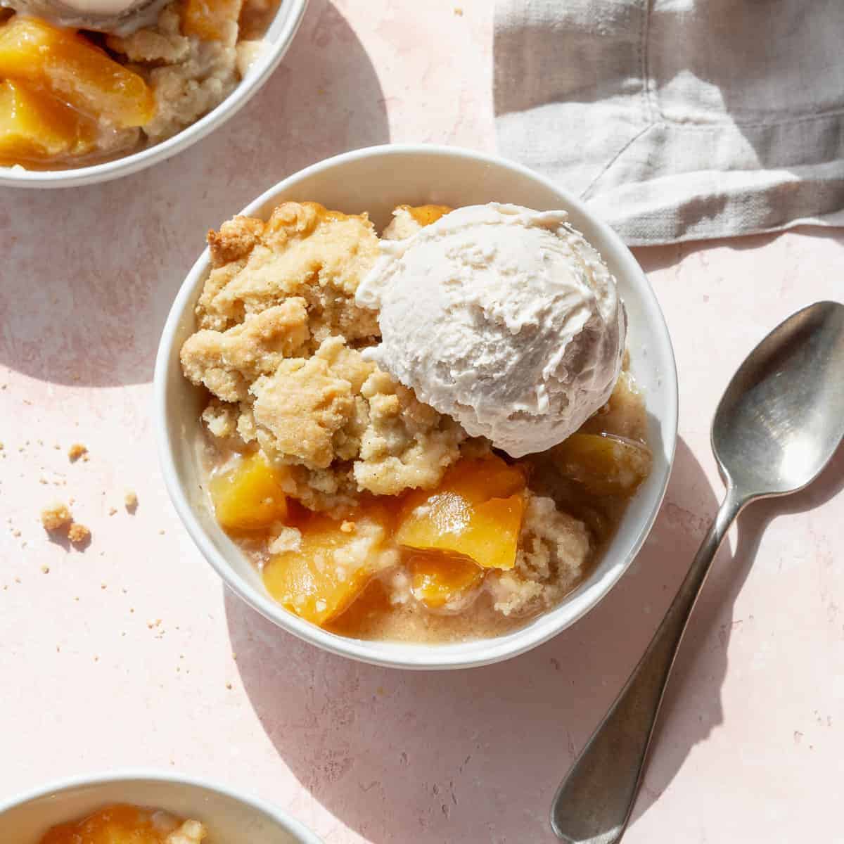 Peach cobbler with canned peaches 5
