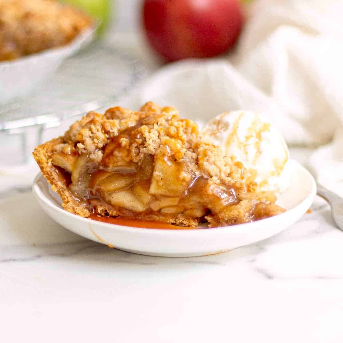 apple pie with graham cracker crust 2 1
