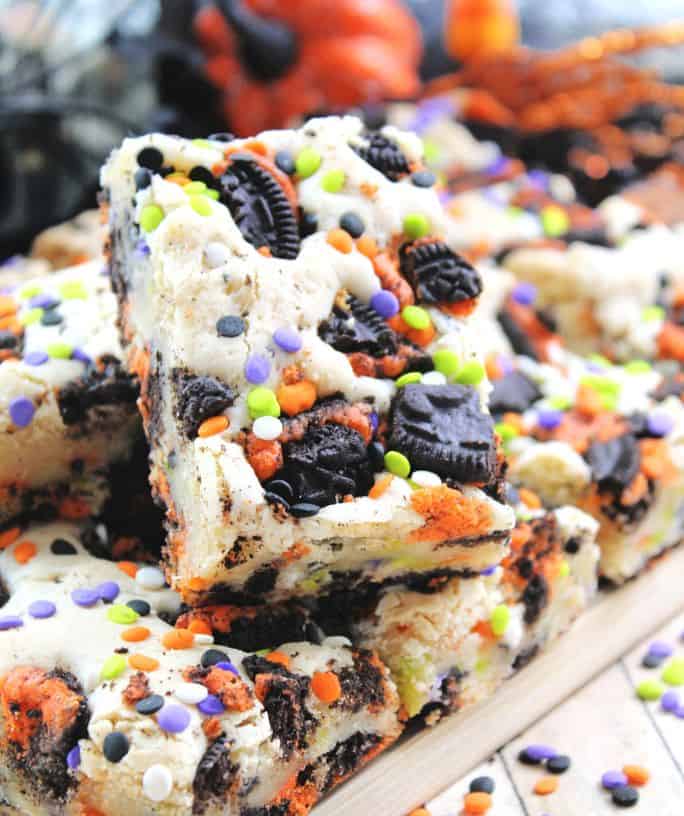 Halloween Oreo Cake Bars FEATURE