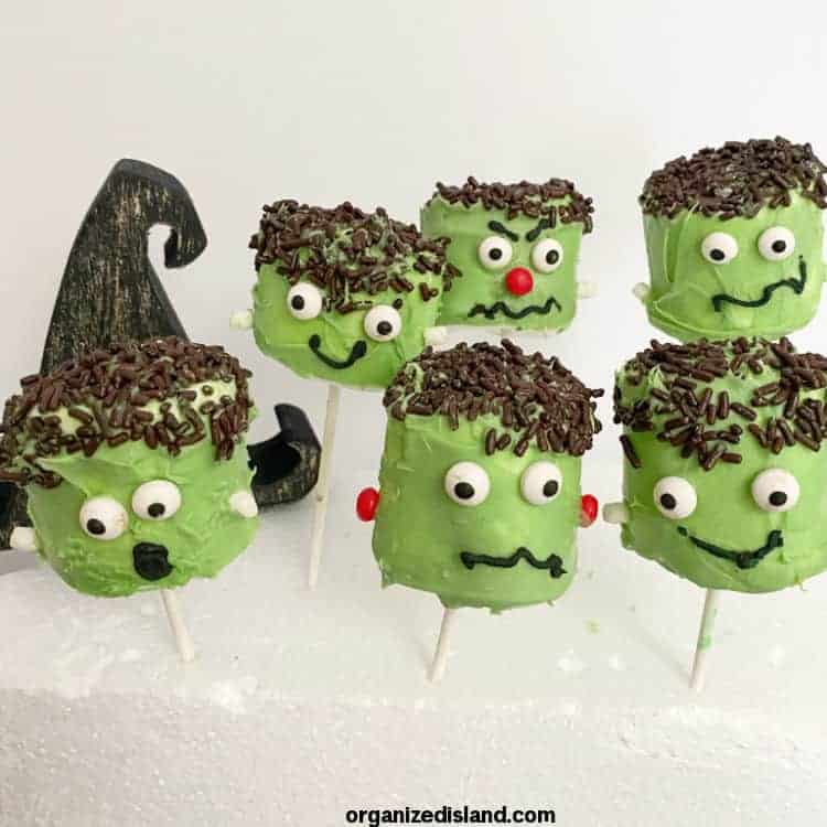 Monster Halloween Marshmallow treats 1