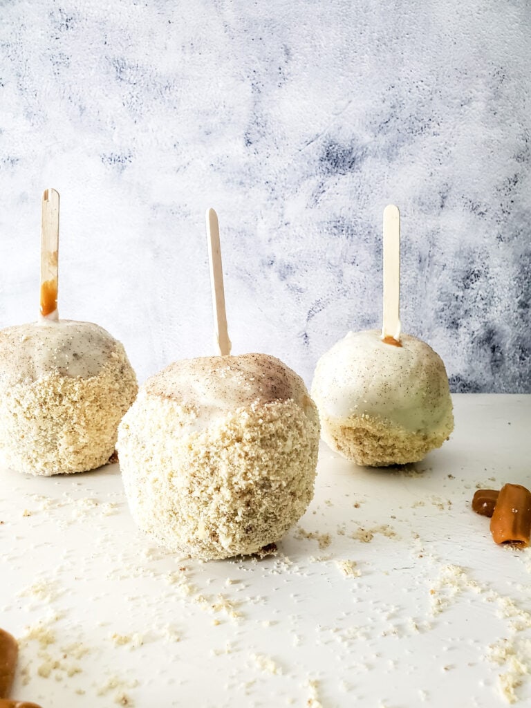 apple pie caramel apples on a counter