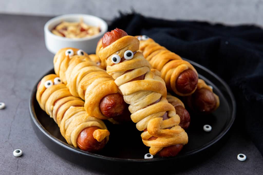 halloween mummy hot dogs in the air fryer