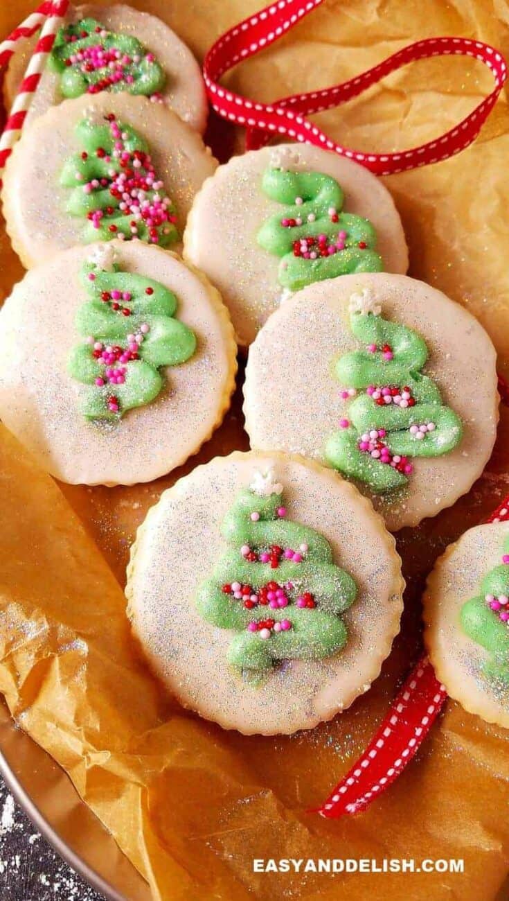 coconut sugar cookies with sprinkles 1 biscoito amanteigado 1