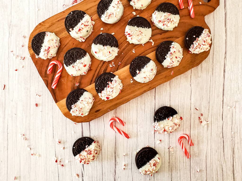 peppermint dipped oreos