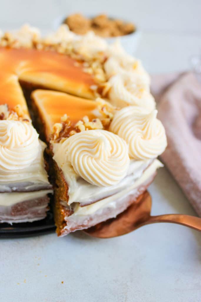 closeup of pumpkin cake being sliced