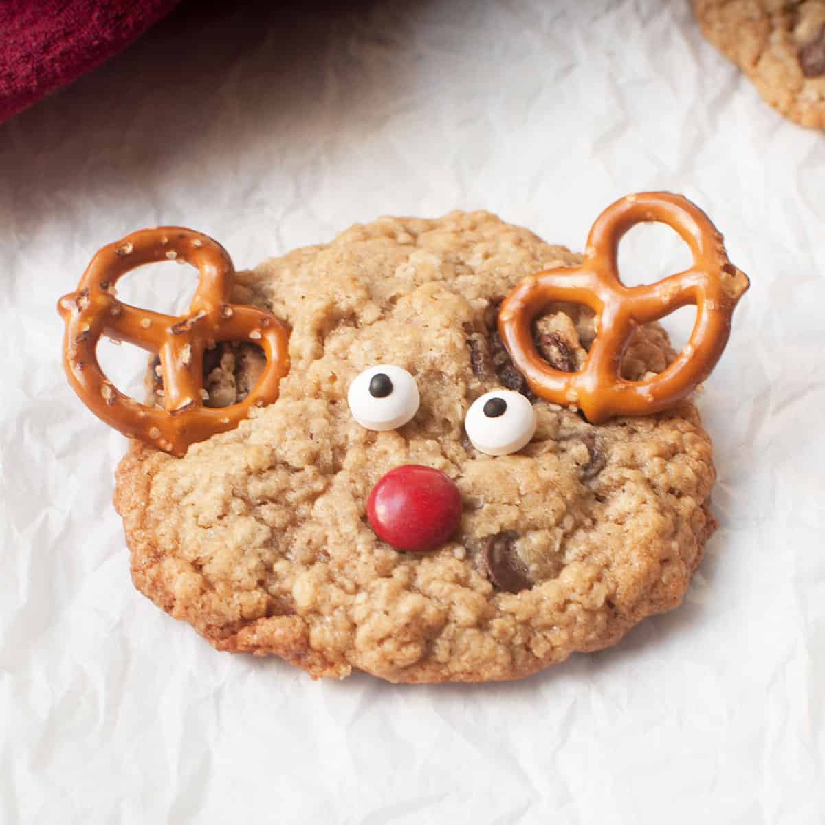 Christmas Oatmeal Cookies hero