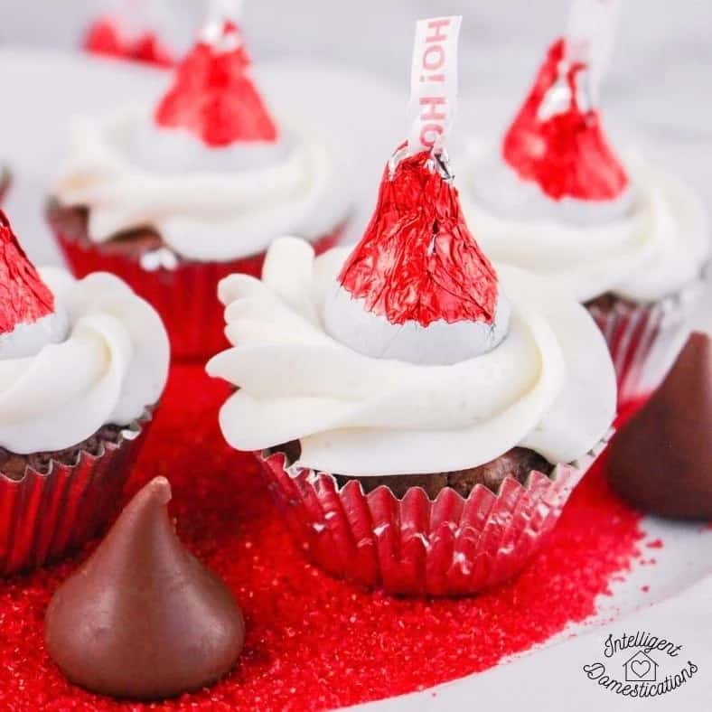 Hershey Kisses Santa Hat Brownie Bites. Featured Image 1.jpgfit7882c788ssl1