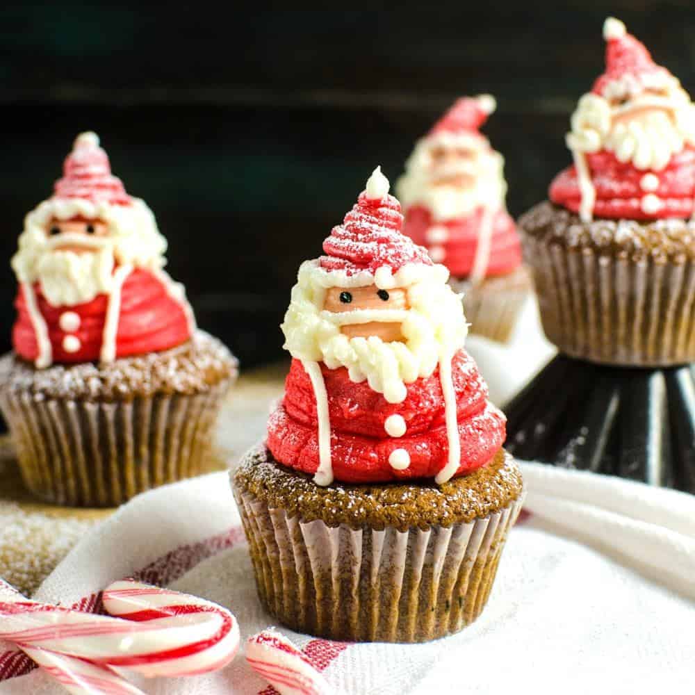 Santa Claus Cupcakes 9338 1Copy