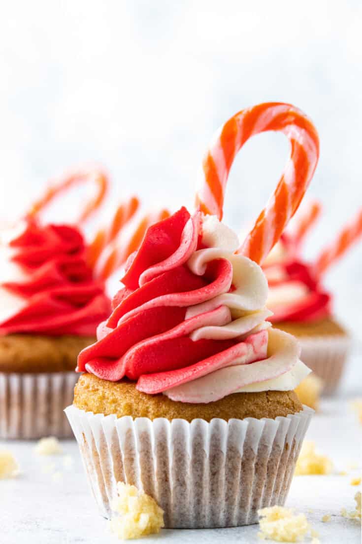 candy cane cupcakes 2259 scaled 1