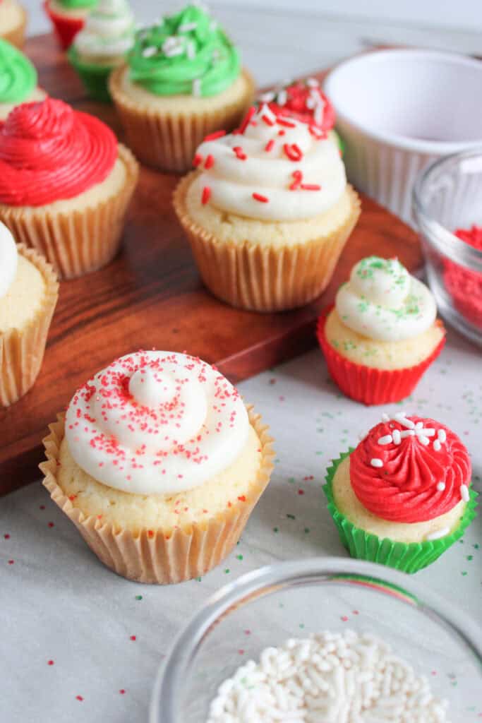 close up of finished christmas cupcakes