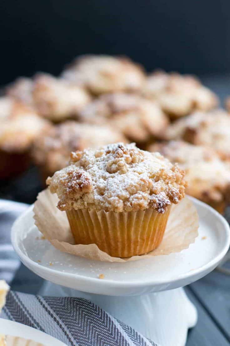 Eggnog Crumb Muffins 11