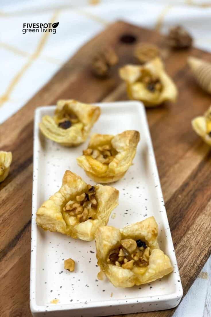 brie and honey in phyllo puff