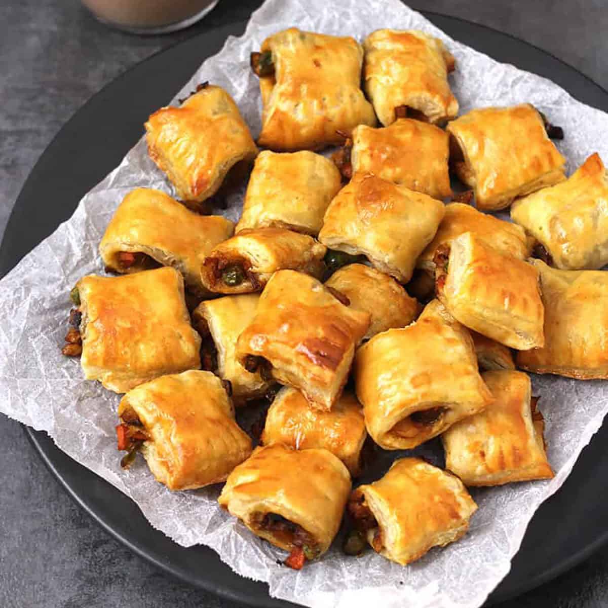 bakery style veg puff curry puffs bites