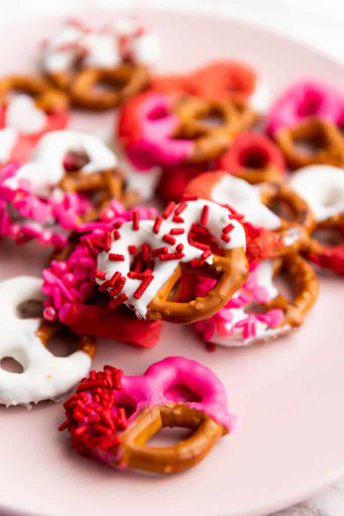 closeup of finished pretzels on a plate