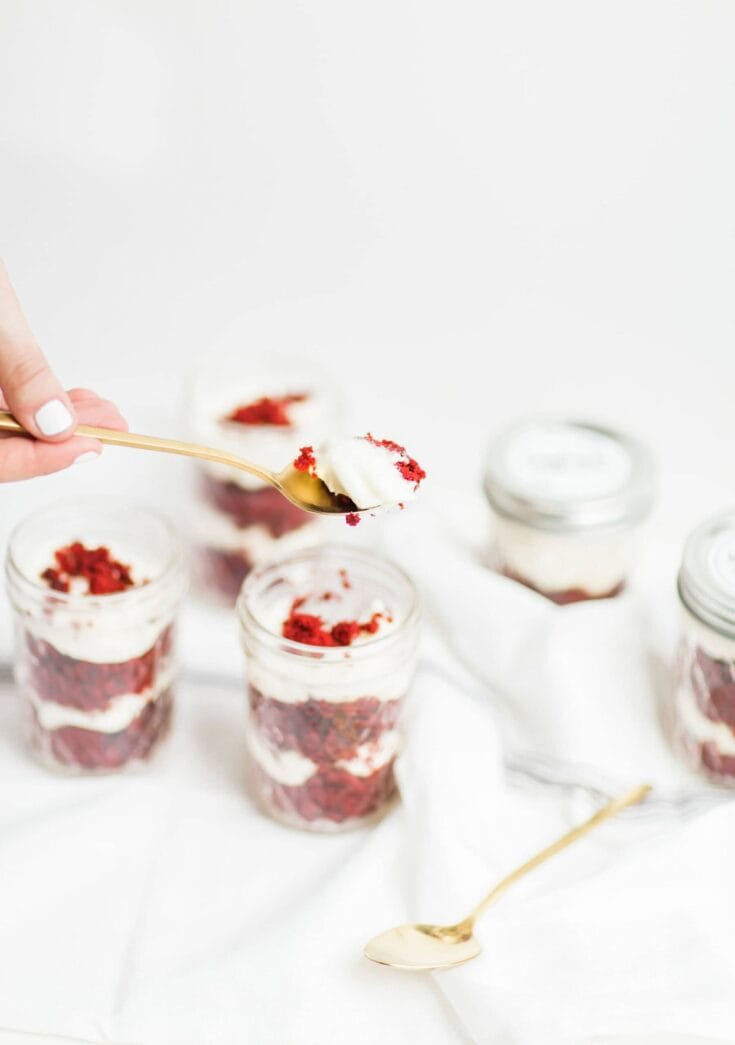 Red Velvet Cupcakes in a Jar spoon 2 scaled