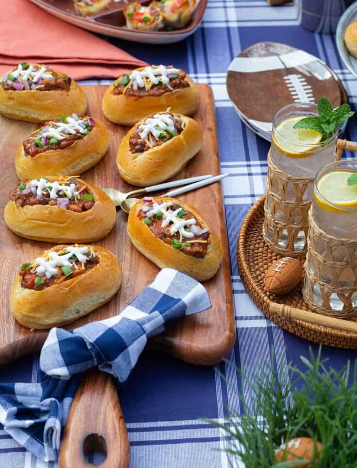 beeef chili bread bowls