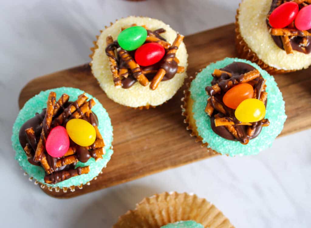 overhead shot of finished easter cupcakes
