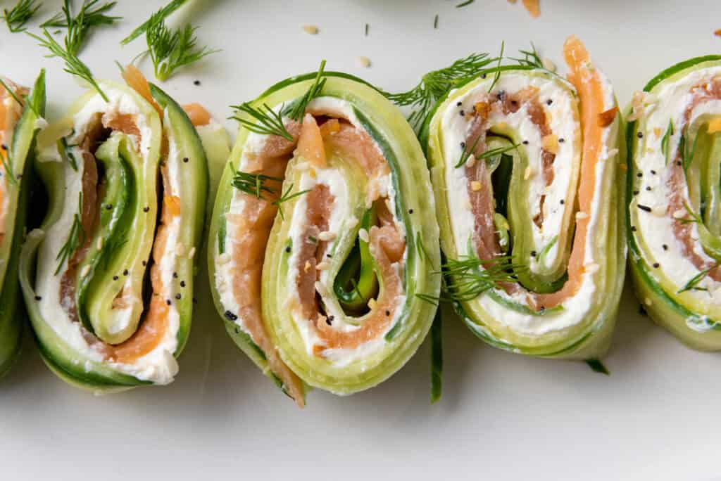 cucumber pinwheels with cream cheese, smoked salmon, and everything bagel seasoning