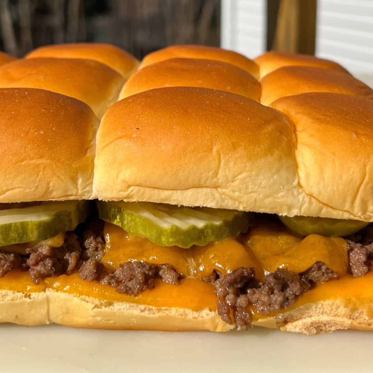 Cheeseburger Sliders with Hawaiian Rolls