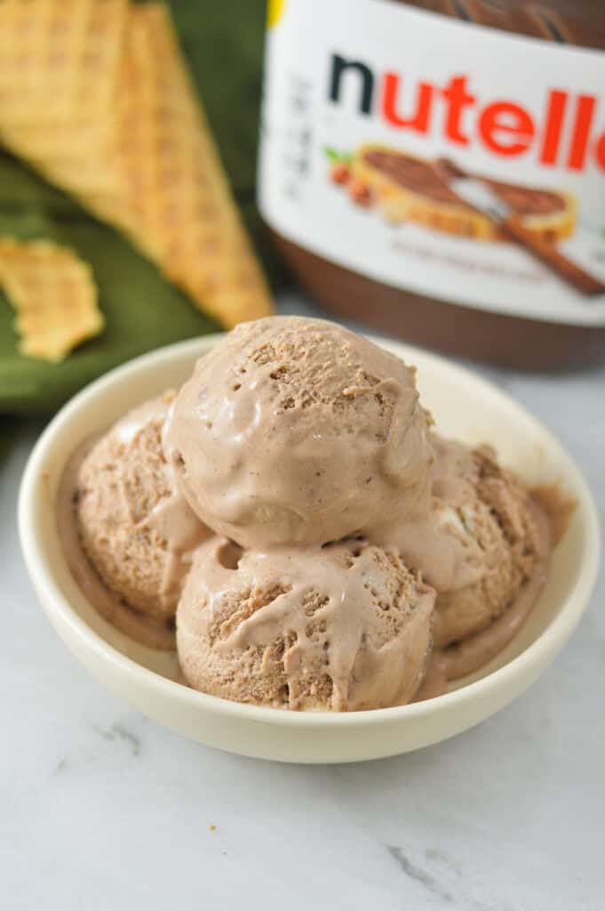 No Churn Nutella Ice Cream 4 681x1024 1