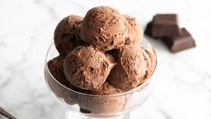 homemade chocolate ice cream recipe 16x9 1