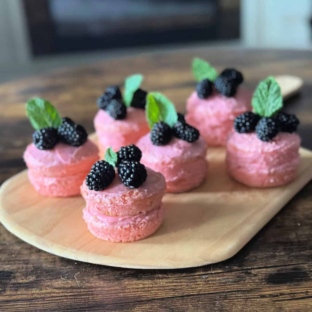 Easy Mini Cake Ideas 14