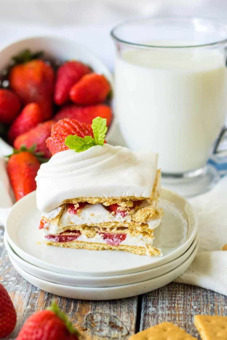 Strawberry Icebox Cake Set lovinglivinglancaster