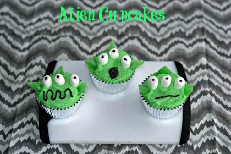 alien cupcakes 3