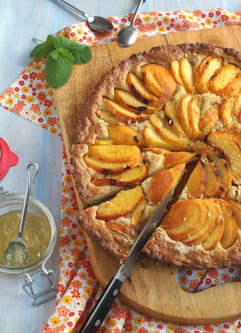 best peach treats and desserts