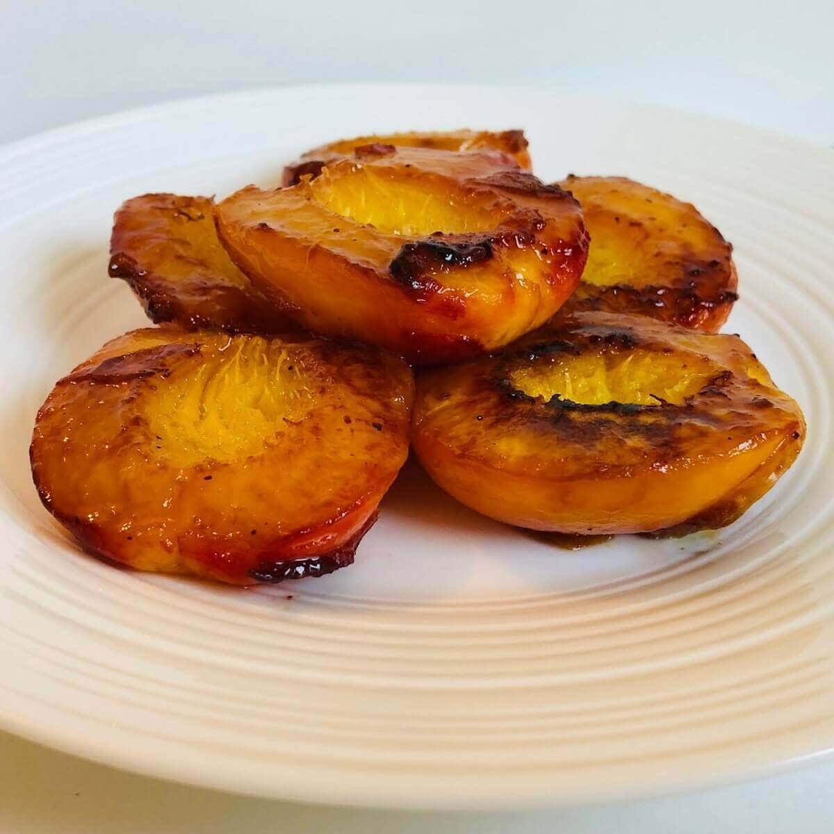 caramelized peaches