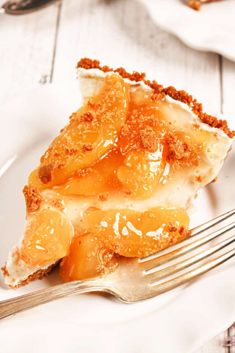 easy no bake peach biscoff pie