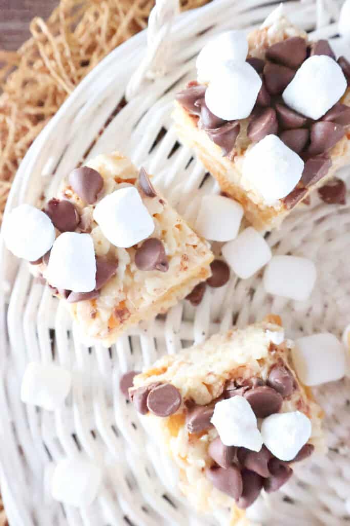 closeup of finished s'mores treats