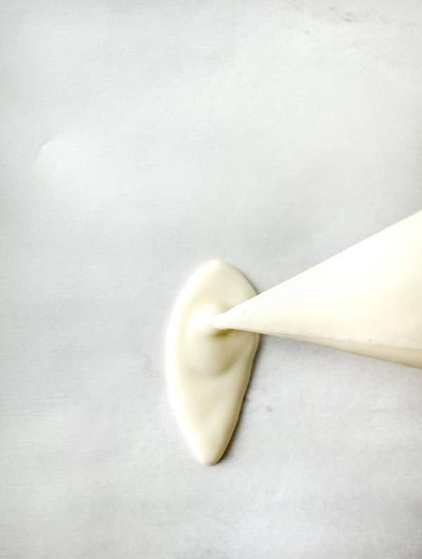 making the candy petals