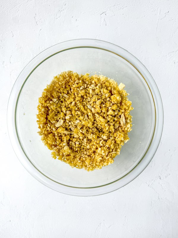 finished pineapple crunch topping