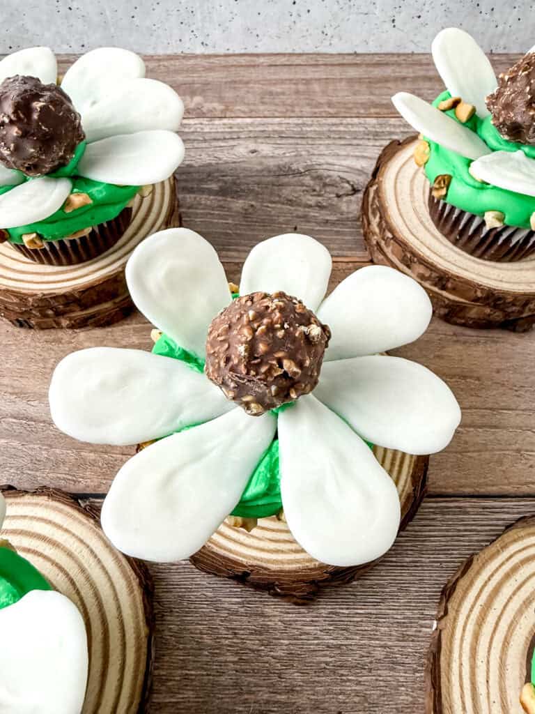 daisy flower cupcakes tutoral