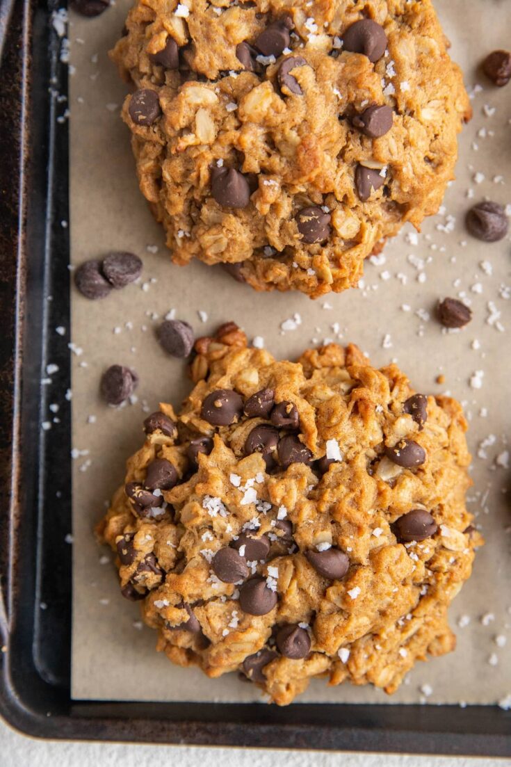 5 ingredient peanut butter oatmeal chocolate chip cookies 4