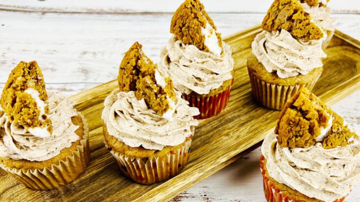 Oatmeal Cream Pie cupcakes Twitter post