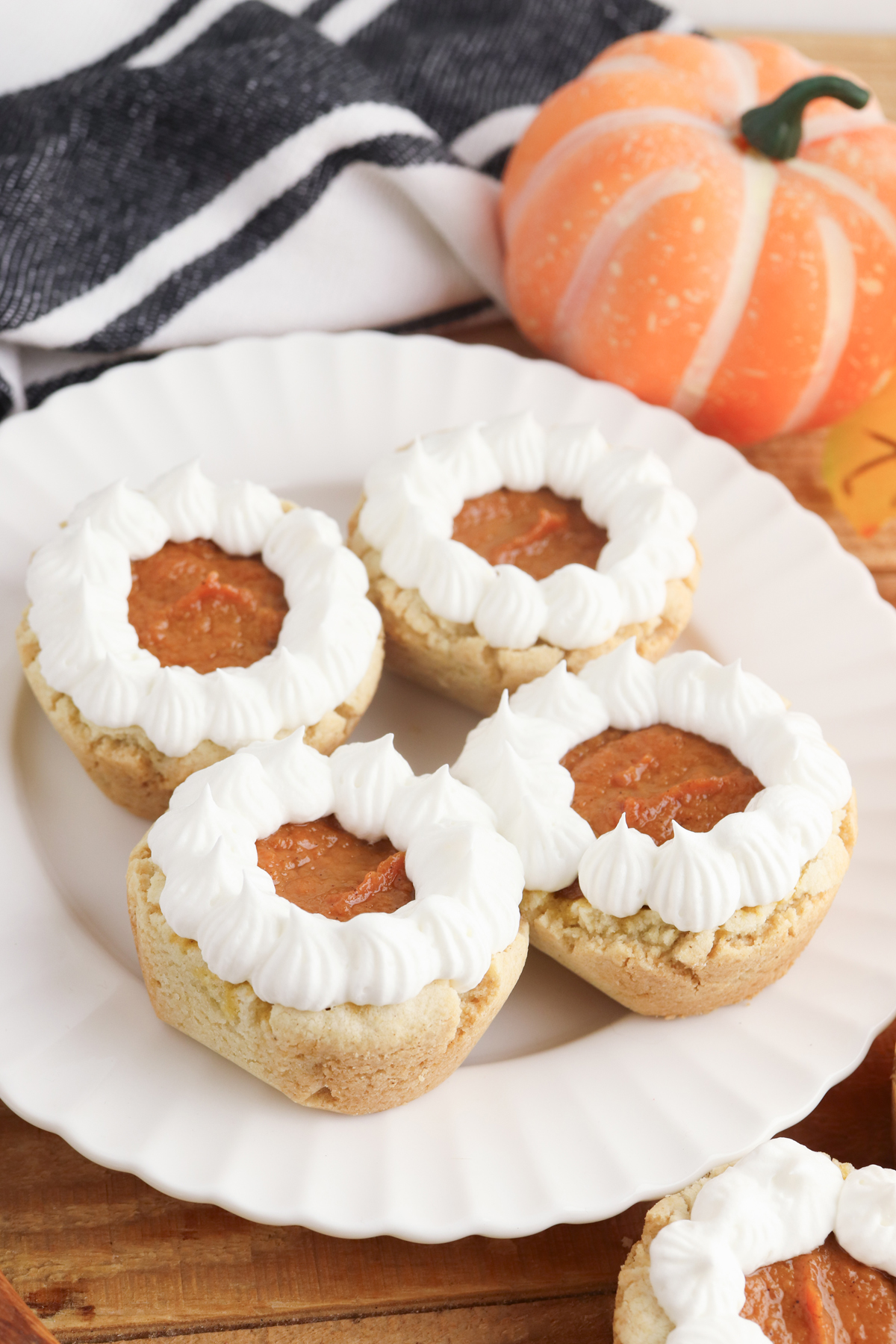 pumpkin pie sugar cookie cups
