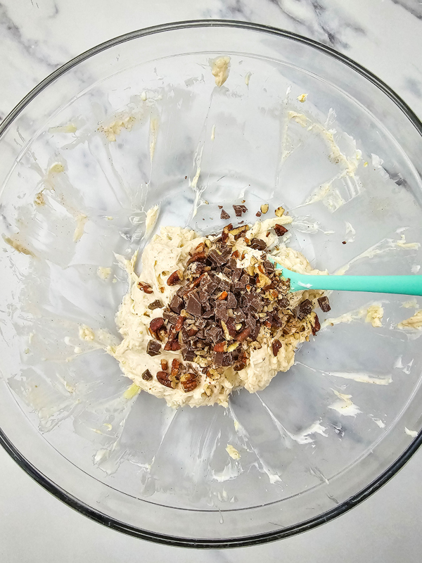 add chocolate and pecans to cream cheese mixture