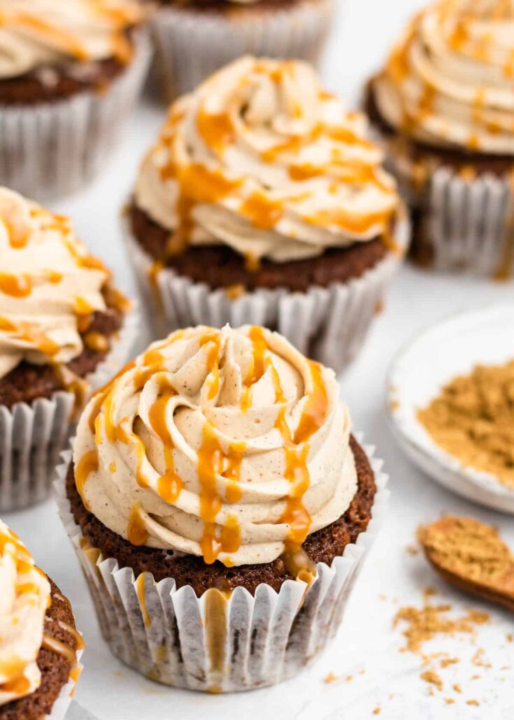 Gingerbread cupcakes iced and ready to eat vert