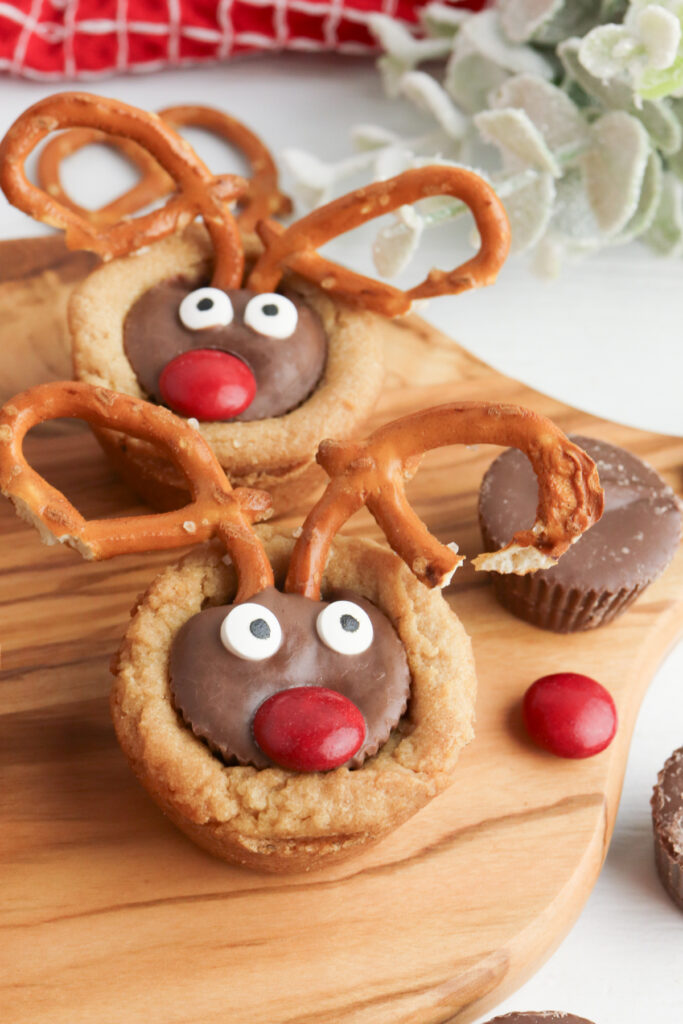 peanut butter reindeer cookie cups on a platter