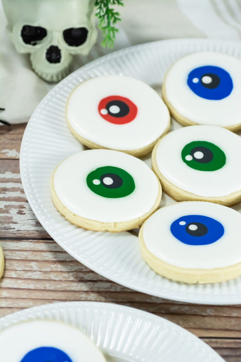 halloween eyeball sugar cookies