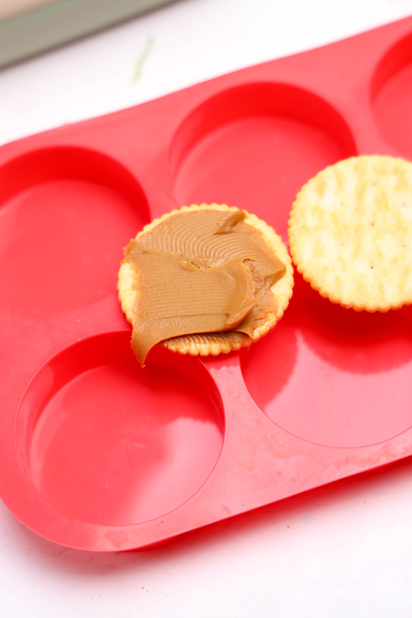 2 add cookie butter to ritz crackers