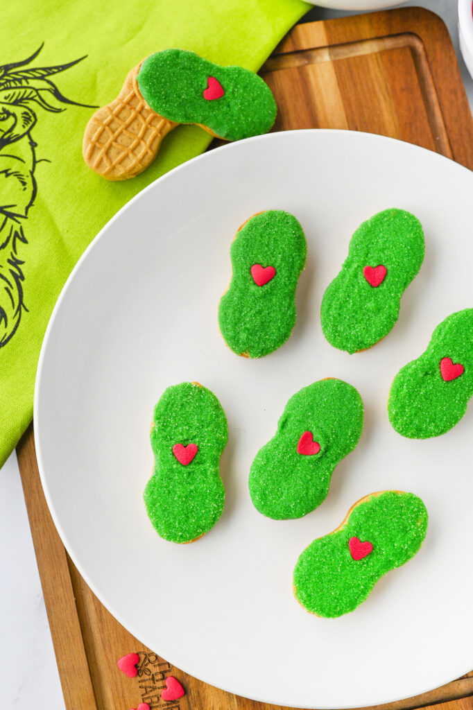 christmas grinch nutter butter treats