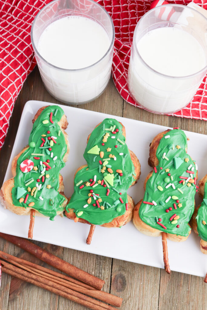 christmas tree cinnamon rolls on a plate