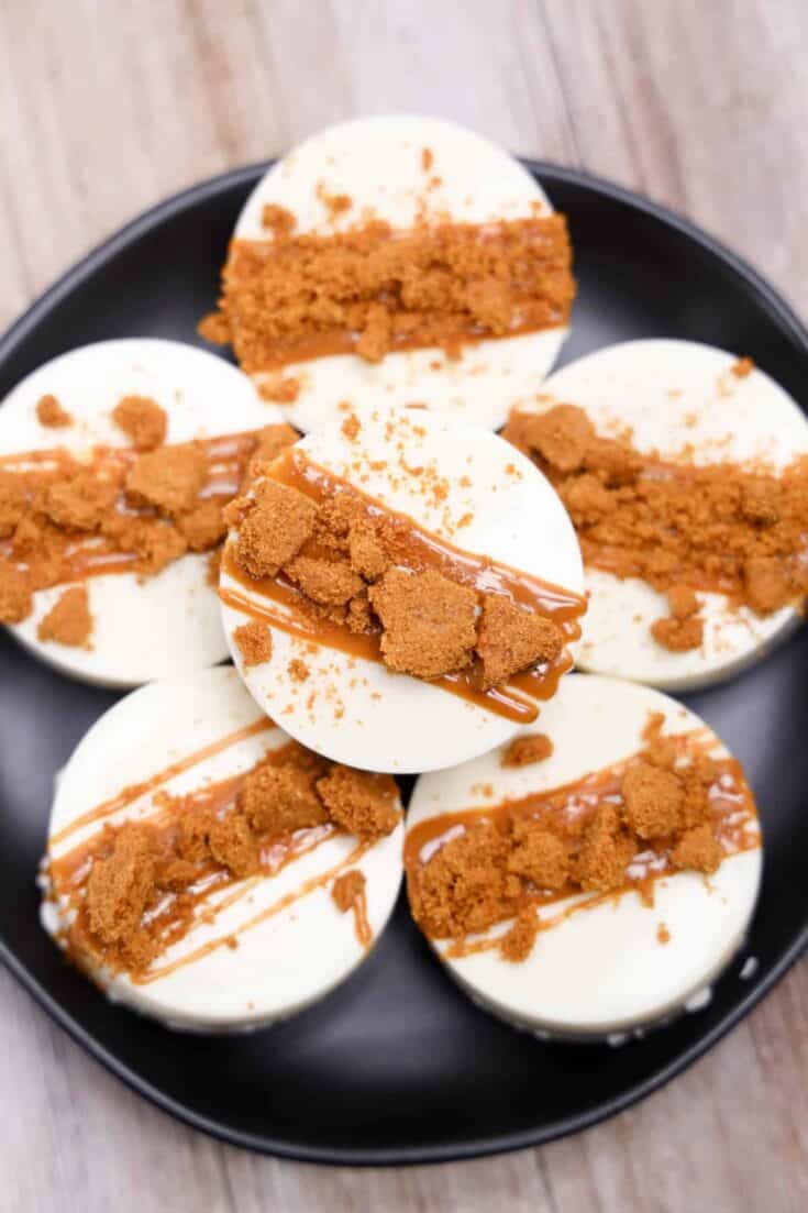 finished holiday biscoff ritz cracker treats